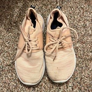 Just not my style and too small